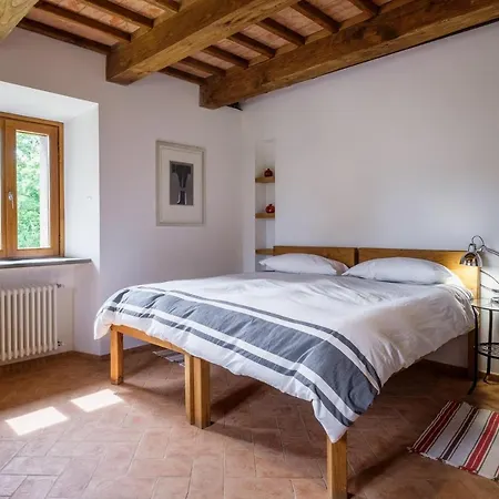 Casale Roccone * Piancastagnaio